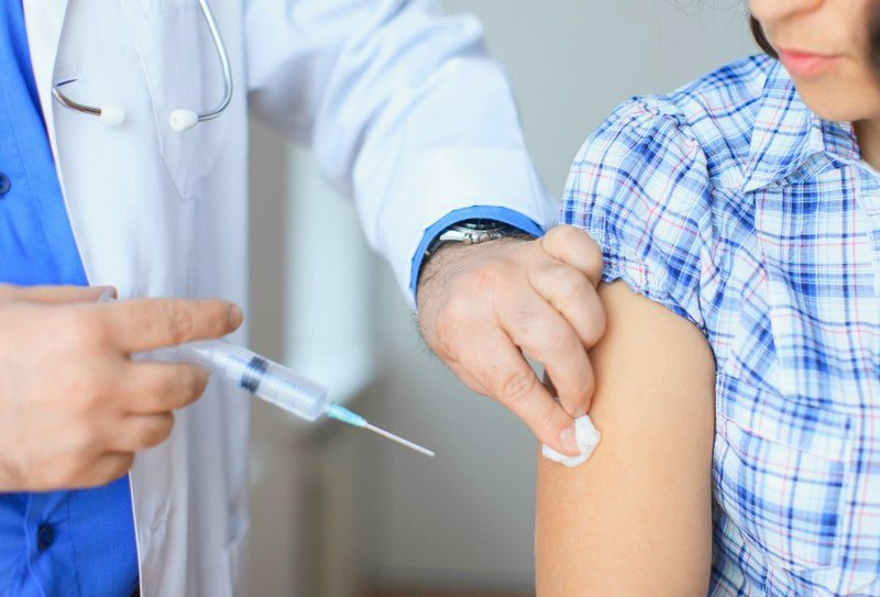 Tiêm vaccine thông thường